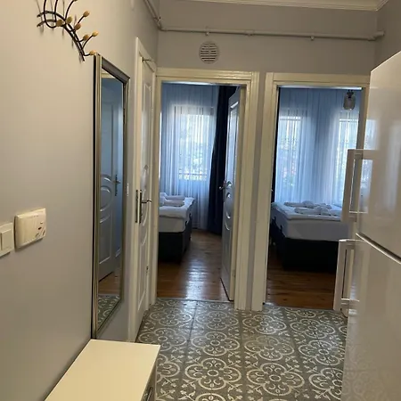 דירה Ozcans Sururi Pera Flats 2 *