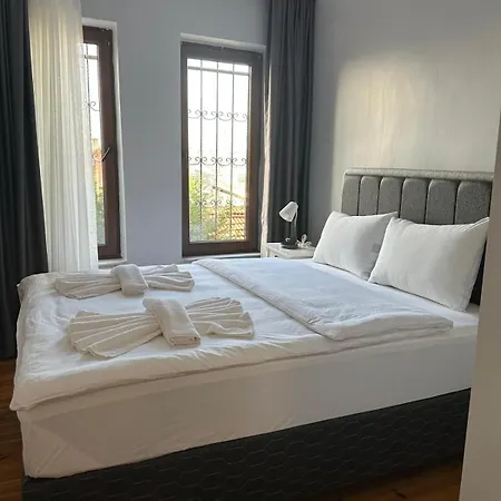 Ozcans Sururi Pera Flats 2 דירה איסטמבול